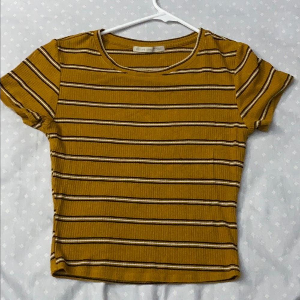 Cropped tee